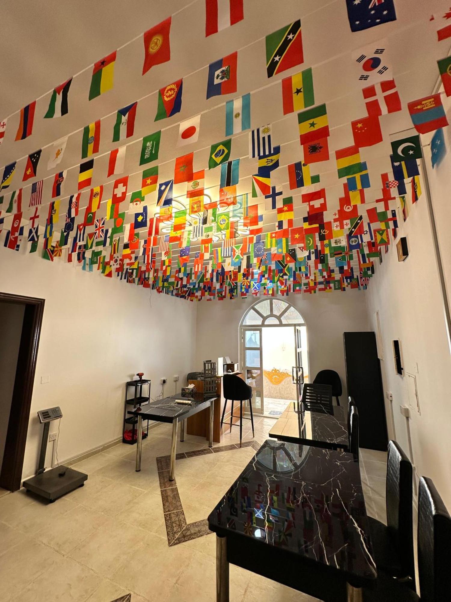 International Abu-Dhabi Hostel Villa Abu Dhabi Exterior foto
